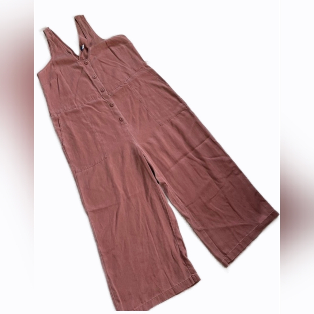 Old Navy XLT Sleeveless Wide Leg Jumpsuit With Buttons in Mauve - Picture 2 of 2